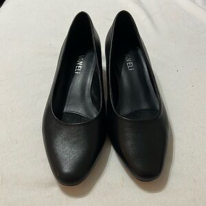 7W black Vaneli heels